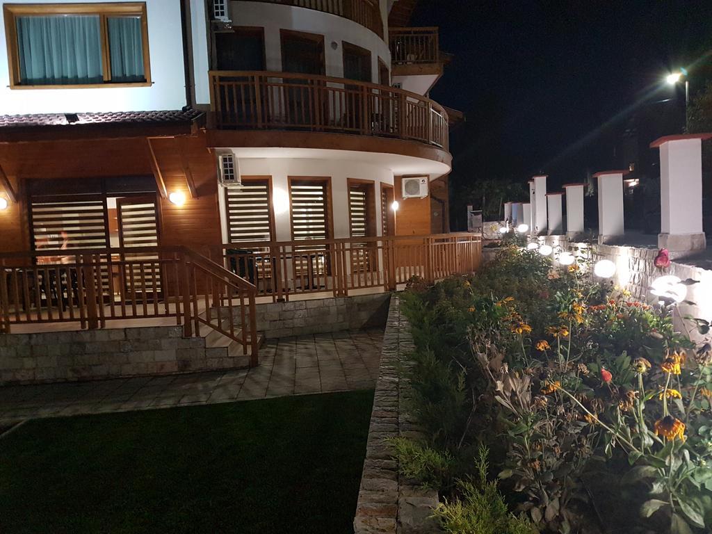 Yuliya Guest House Sapareva Banya Esterno foto
